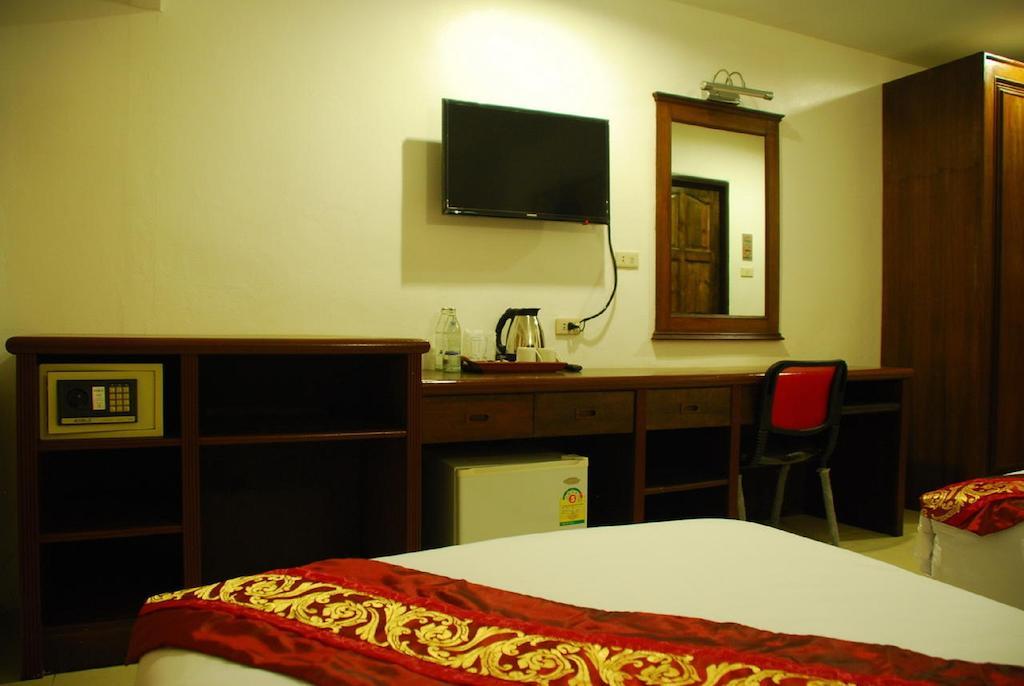 Patong Budget Rooms Exterior photo