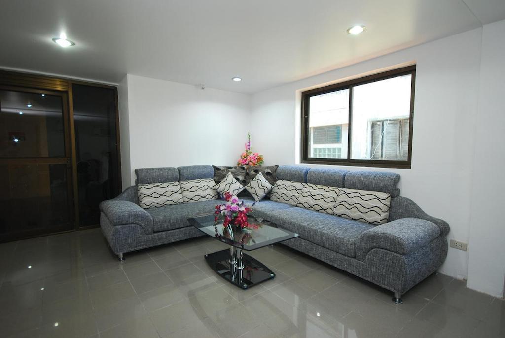 Patong Budget Rooms Exterior photo