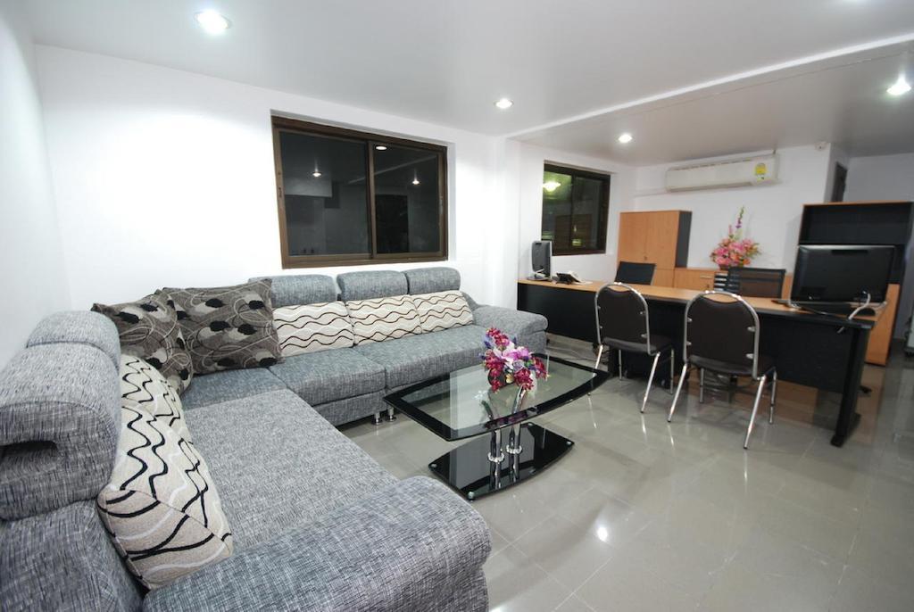 Patong Budget Rooms Exterior photo