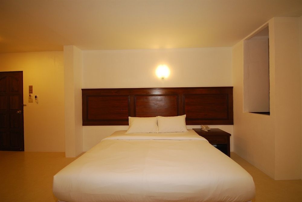 Patong Budget Rooms Exterior photo